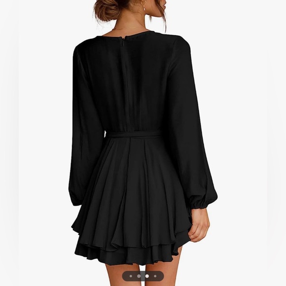 Little Black Dress V-Line long sleeve women’s size medium - Picture 4 of 9